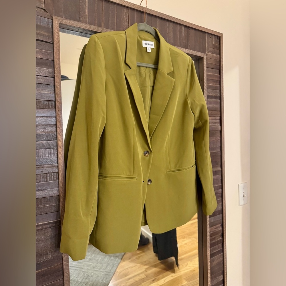 NWOT: Steve Madden Olive Green Boyfriend Blazer